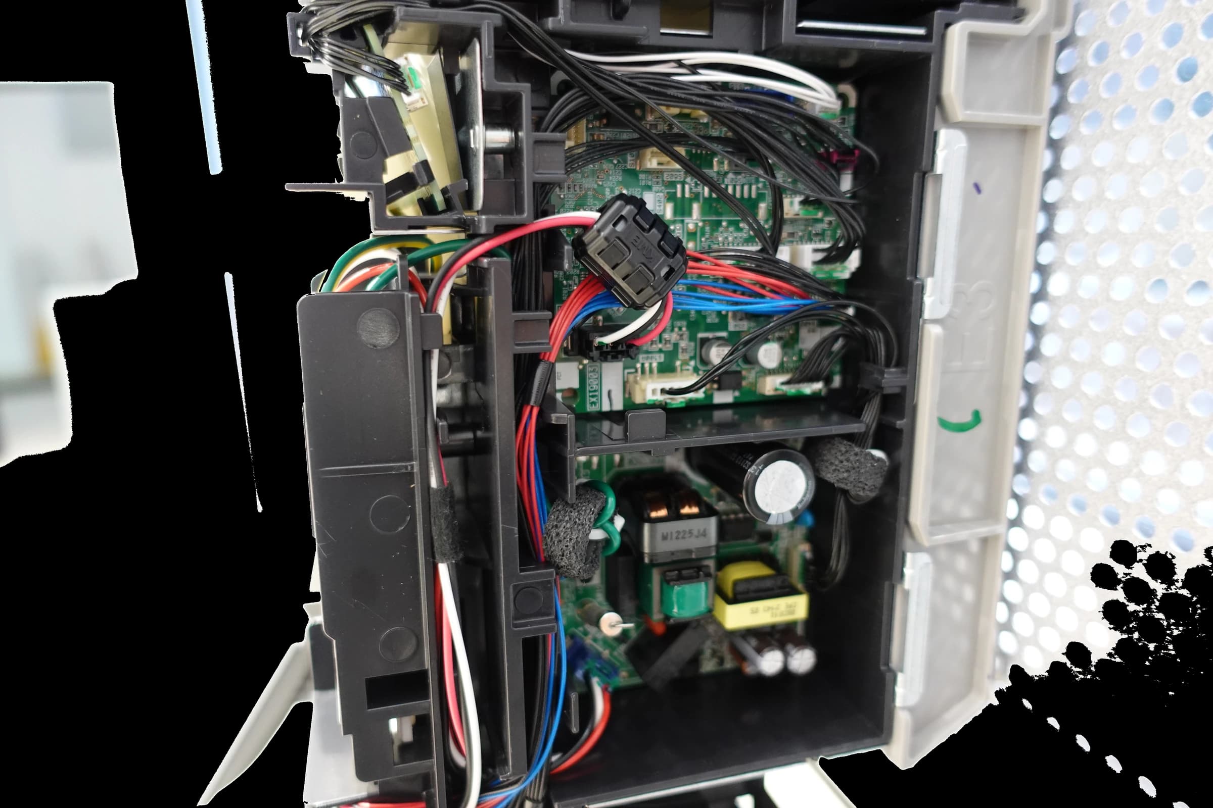 Daikin Emura 3, шаг 12